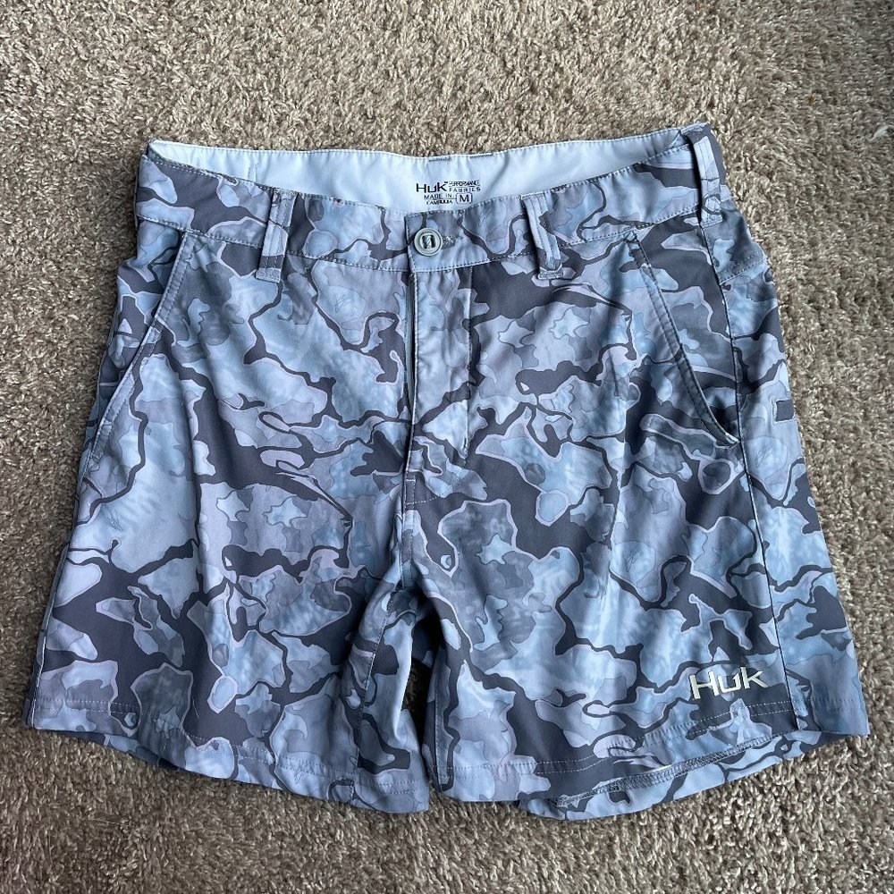 HUK Men's Lowcountry 6" Performance Fishing Shorts, Current Erie, Medium